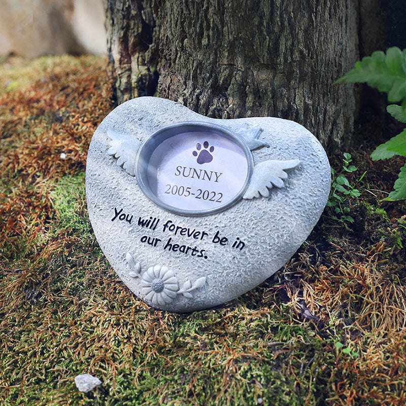 Pet Memorial Stone — Resin Keepsake Ornament for Cats & Dogs